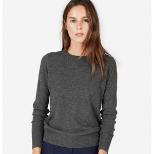 Gray cashmere crew neck sweater